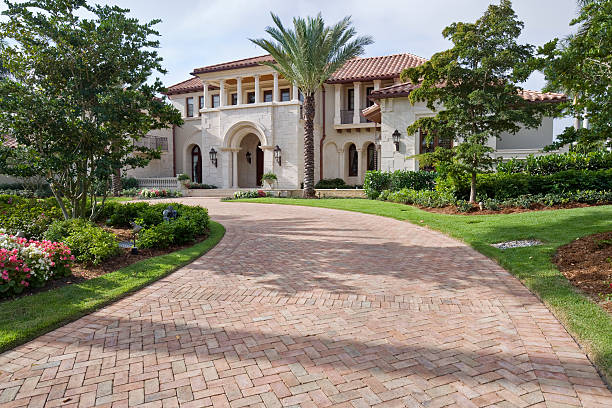 Best Best Driveway Pavers  in Aurora, MO